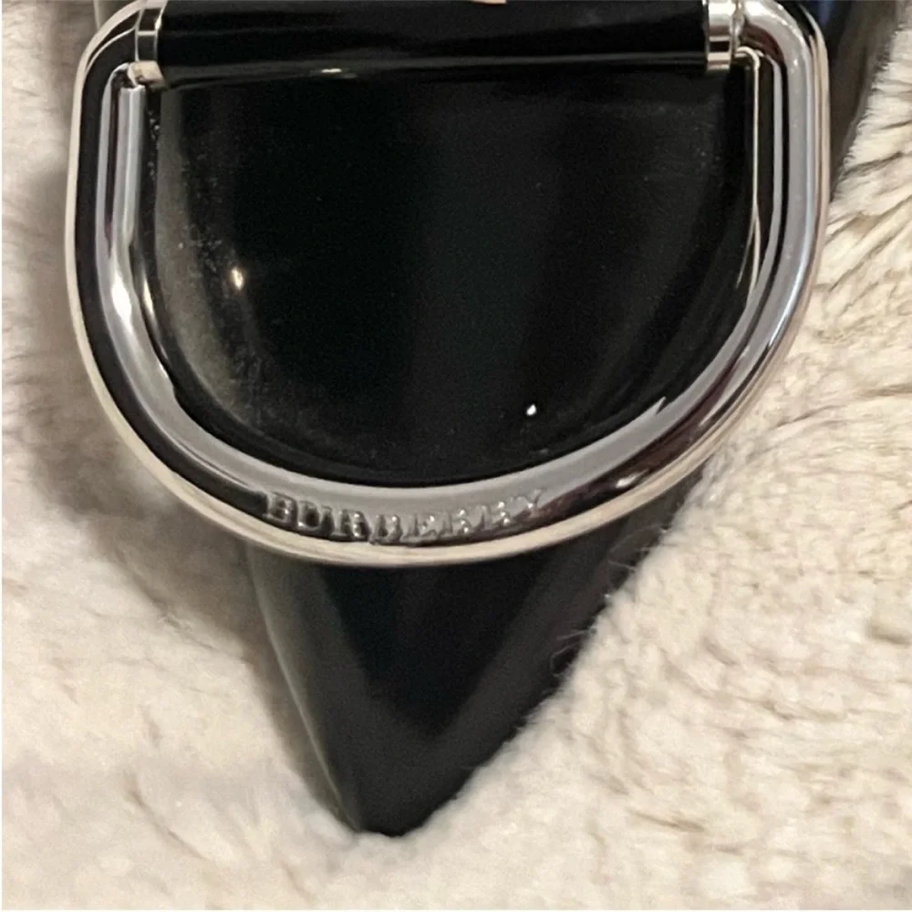 Burberry Flanagan Black Patent Leather Silver D-Ring Heeled Pumps Size 9 (39)
